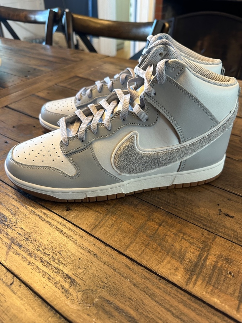Air Jordan 1 Mid SE Neutral Grey Sail / Gum